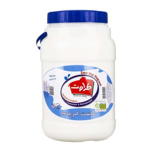 ماست دبه کم چرب 2200 گرمی 1/3 % چربی طروات