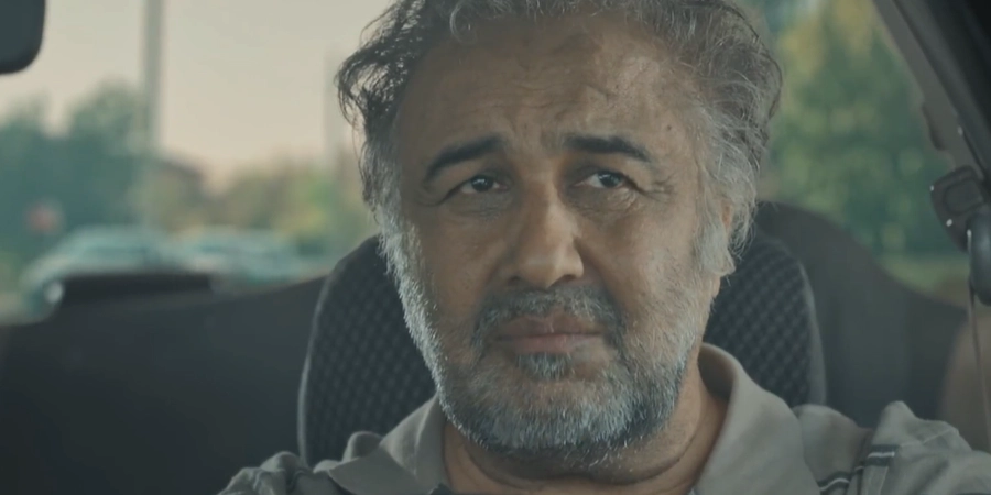 رضا عطاران بازیگر نقش داوود در سریال اجل معلق