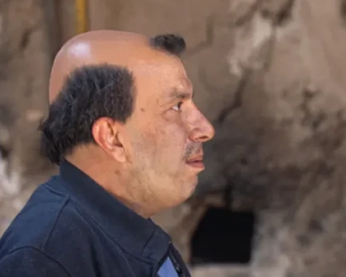 عباس جمشیدی فر از بازیگران سریال اجل معلق در نقش غلام