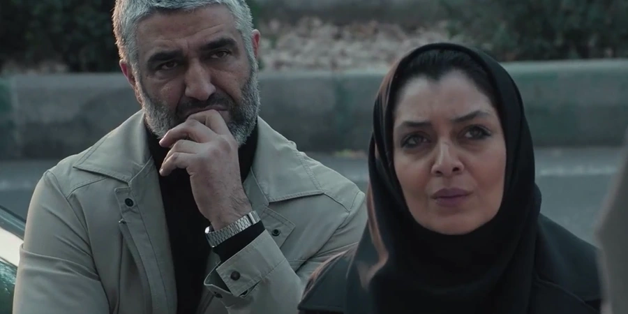 پژمان جمشیدی و ساره بیات از بازیگران سریال محکوم